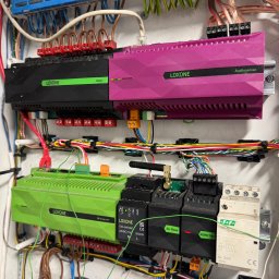 Instalacja LOXONE w trakcie realizacji 