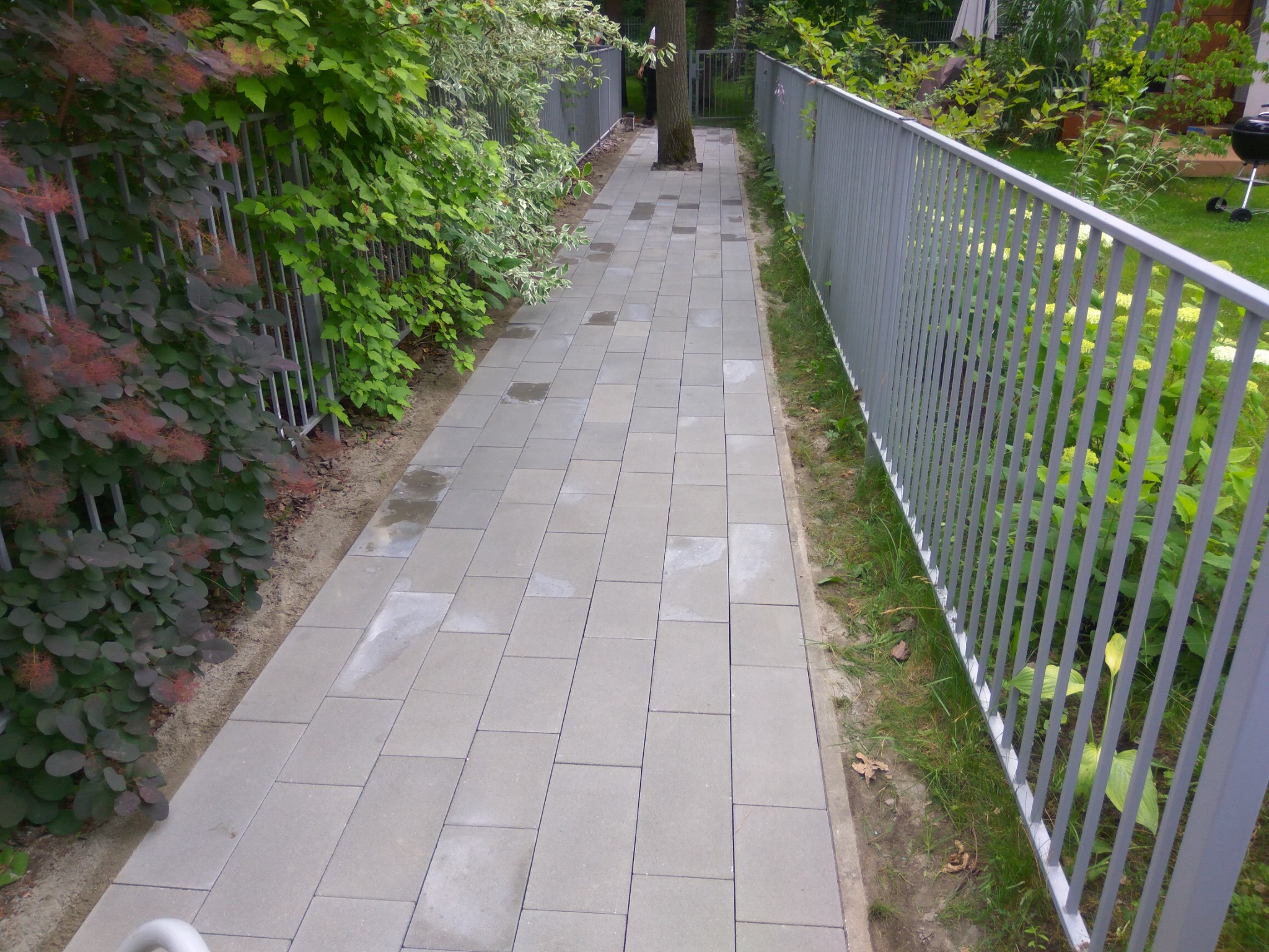 Układanie chodników z kostki