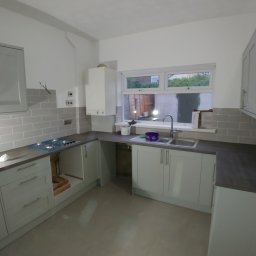 PPHU Solid Kuchnia Andrzej Tarwid - Kuchnia meble , podłoga, hydraulika itp.