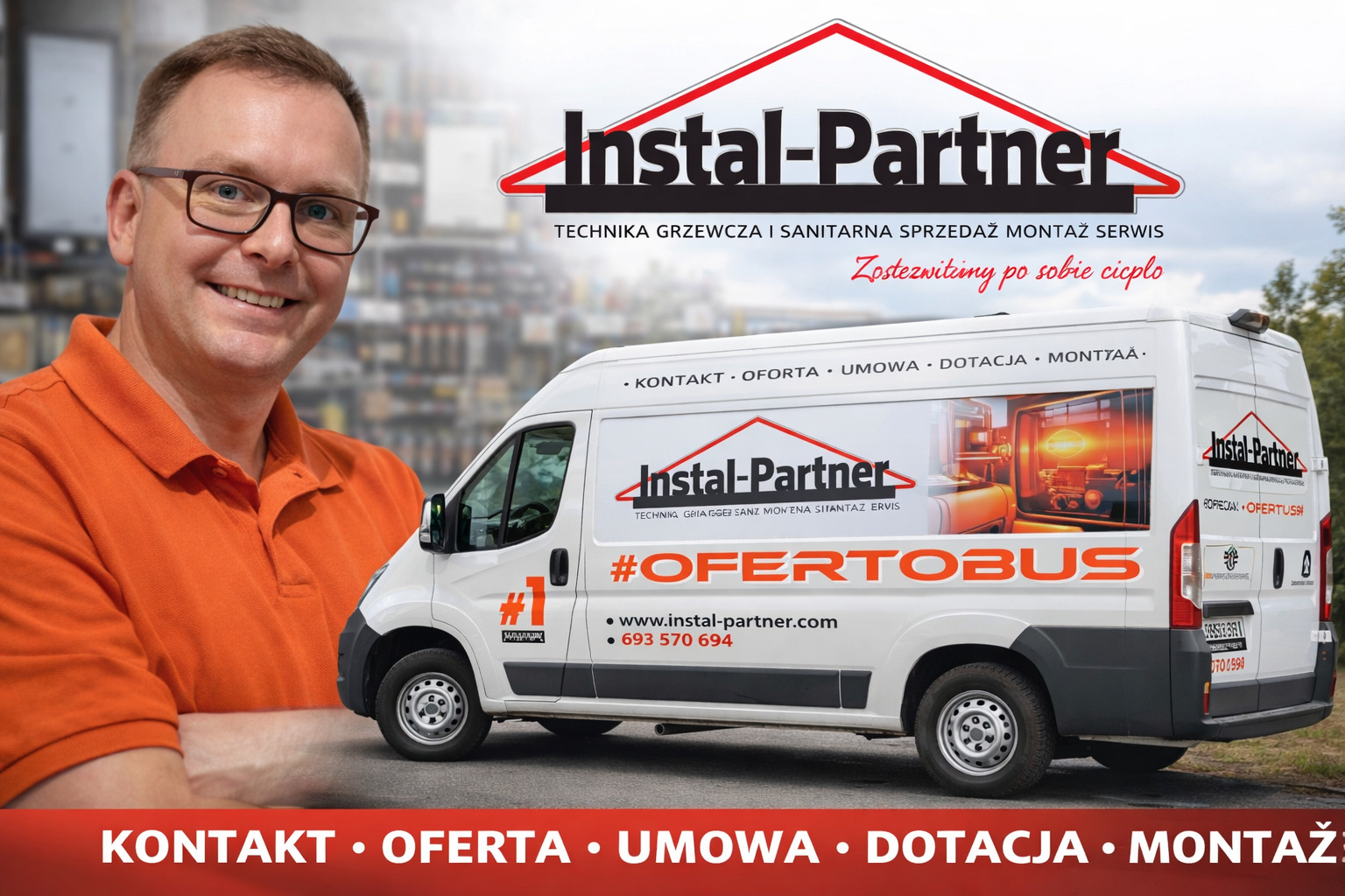 Uśmiechnięty mężczyzna w okularach obok firmowego busa Instal-Partner z hasłem #OFERTOBUS, oferującego technikę grzewczą i sanitarną, sprzedaż, montaż i serwis.