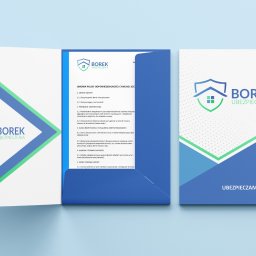 Mikołaj Stępień - Otwarta teczka firmowa z umową polisy OC i logo Borek Ubezpieczenia na jasnym tle.