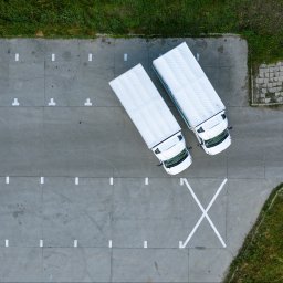 Dzięki flocie ponad 1000 aut kontraktowych jesteśmy w stanie zagwarantować bardzo szybki czas reakcji - nasz kierowca jest w stanie pojawić się u klienta nawet w ciągu 2 godzin. 