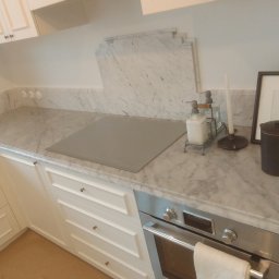 BLATY KUCHENNE WYKONANE Z WŁOSKIEGO MARMURU BIANCO CARRARA 