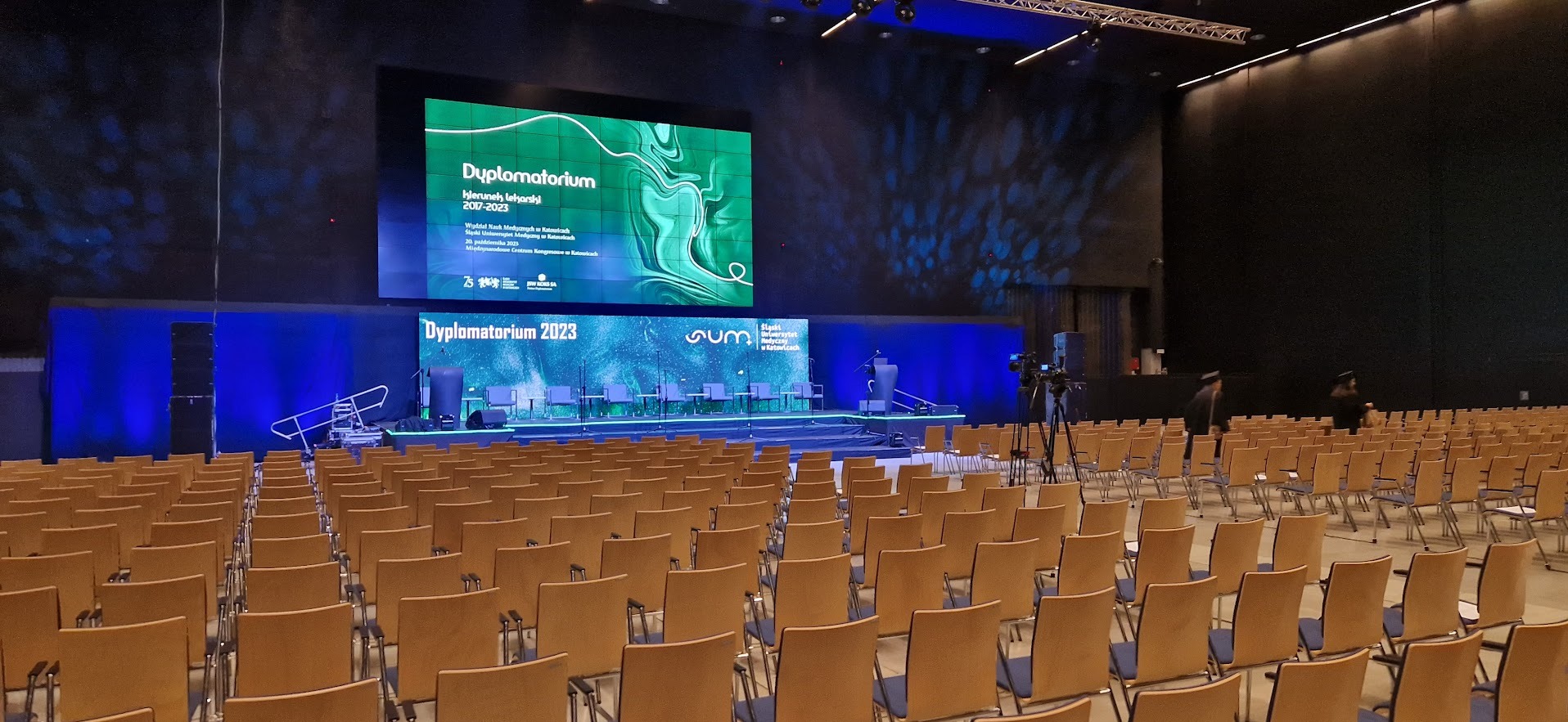 Organizacja imprez firmowych oraz kompleksowa obsługa techniczna -nagłośnienie, oświetlenie, technika AV, LIVE STREAMING