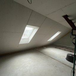 SKRZYD-BUD - Poddasze w trakcie prac - wstępna zabudowa