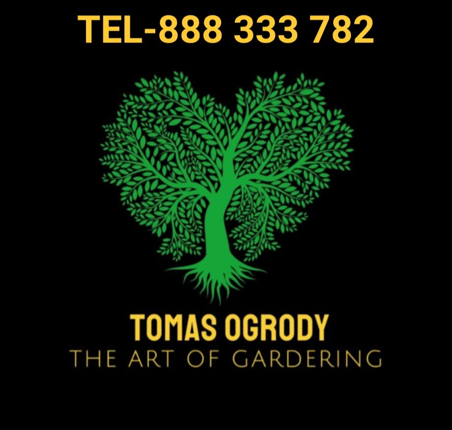 Logo firmy ogrodniczej Tomas Ogrody: stylizowane zielone drzewo w kształcie serca na czarnym tle, z numerem telefonu i hasłem 'The Art of Gardening'.