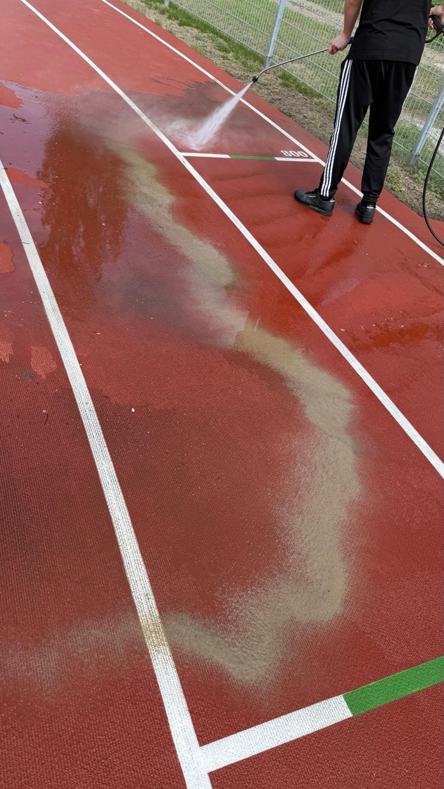 Mycie ciśnieniowe bieżni