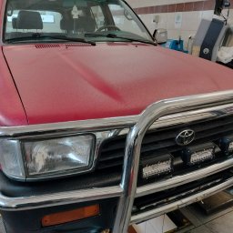 A&S Auto Centrum Serwis 4x4 Jeep Toyota Nissan Suzuki Konserwacja podwozi ram - Toyota zmiana koloru w powlokę raptor.