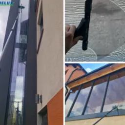 Mycie okien na wysokości z użyciem długiej lancy teleskopowej, widoczne ślady piany na szybie i czyste okna po umyciu. Dolny kadr pokazuje efekt.