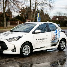 Drukarnia Papeteria Wuala - Oklejanie reklamowe samochodu osobowego