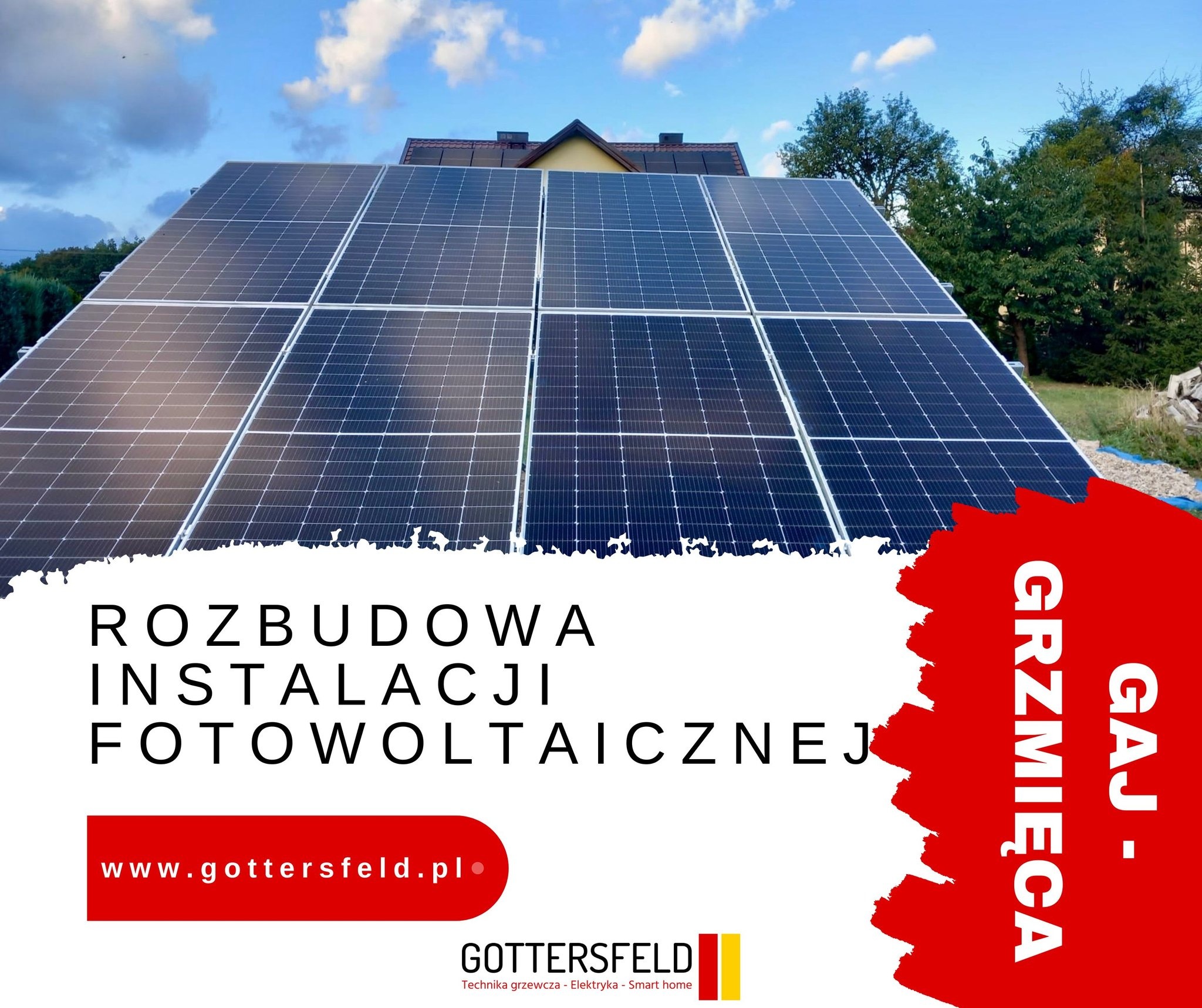 Rozbudowa instalacji fotowoltaicznej na dachu domu jednorodzinnego, widok na niebieskie niebo z chmurami, reklama firmy na pierwszym planie.