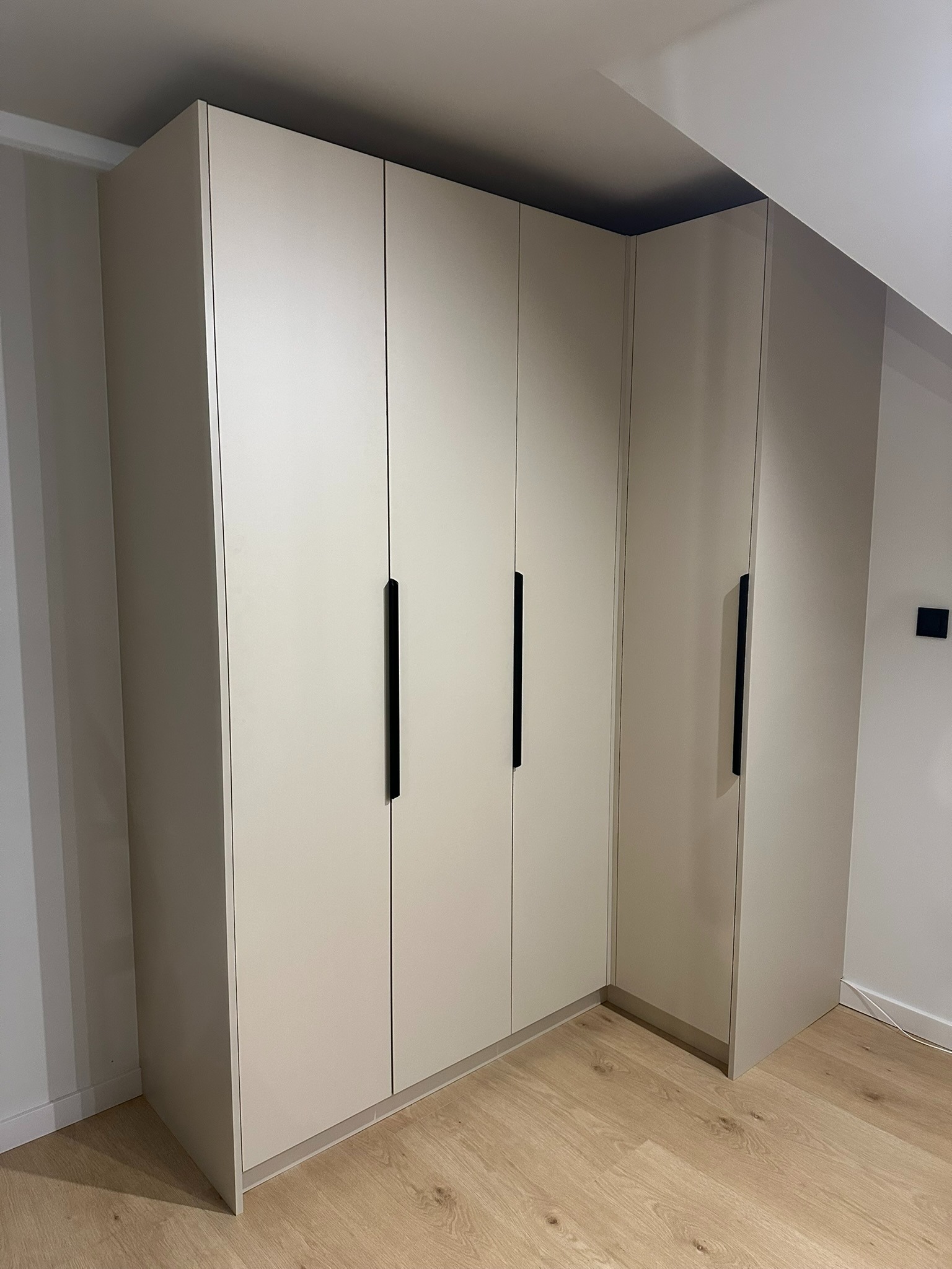 Zabudowa meblowa. Płyta Swiss Krono U119 VL Beż jasny