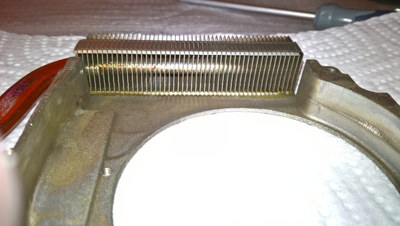 Chłodzenie laptopa po czyszczeniu