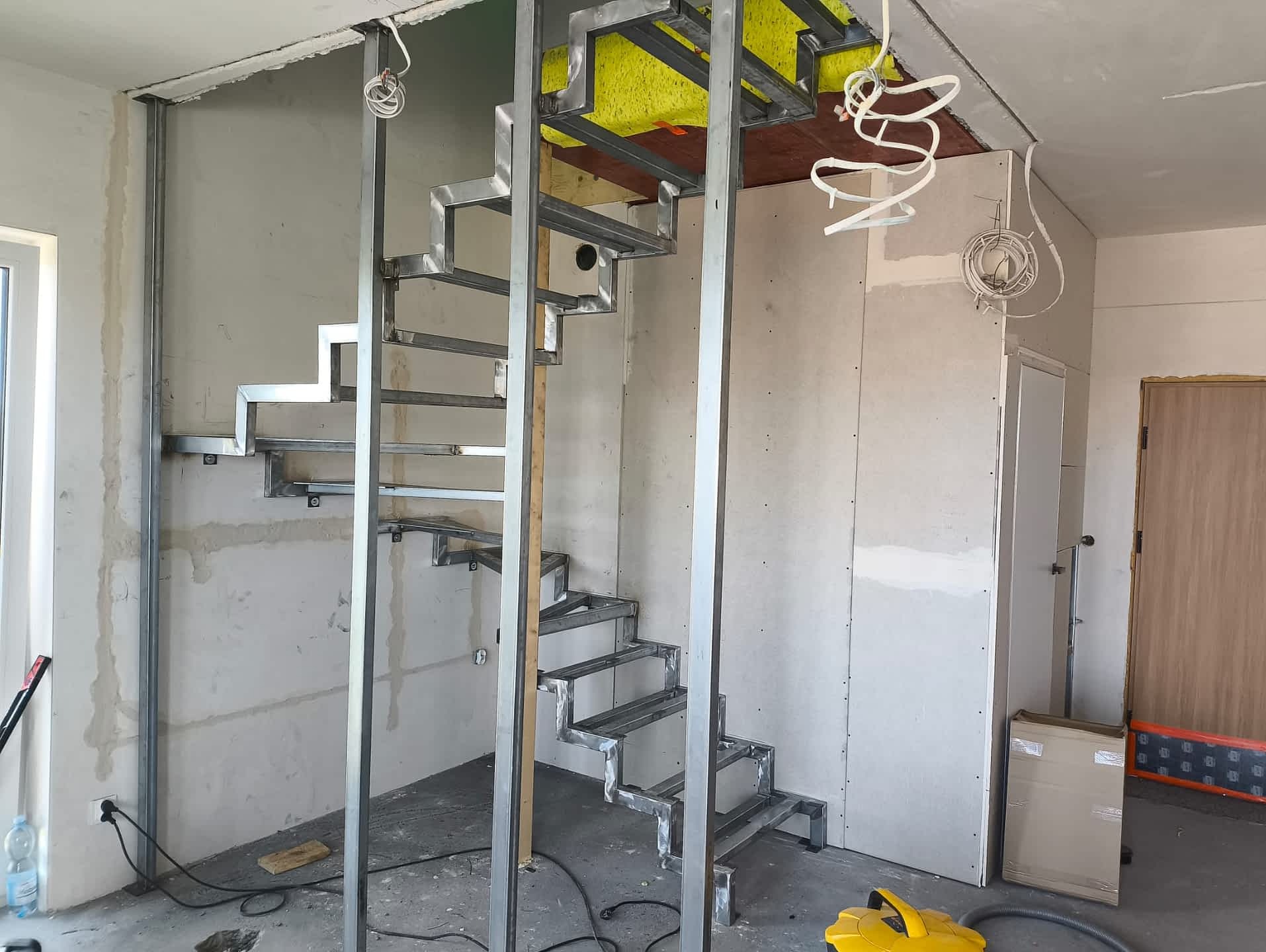 konstrukcja schodów wewnętrznych