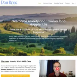 Strona internetowa Dan Ross z nagłówkiem 'Overcome Anxiety and Trauma for a Happier Life' i tłem górskiego krajobrazu, zawierająca wideo z Danem i przycisk '1:1 Session Strategy Session for Rapid...