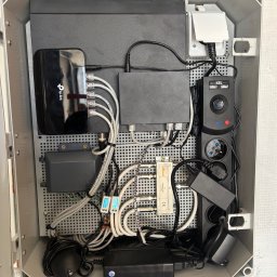 Monitoring, internet, domofon i anteny, wszystko w jednym miejscu😁