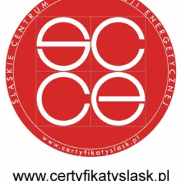 Czerwone okrągłe logo Śląskiego Centrum Certyfikacji Energetycznej z adresem www.certyfikatyslask.pl.
