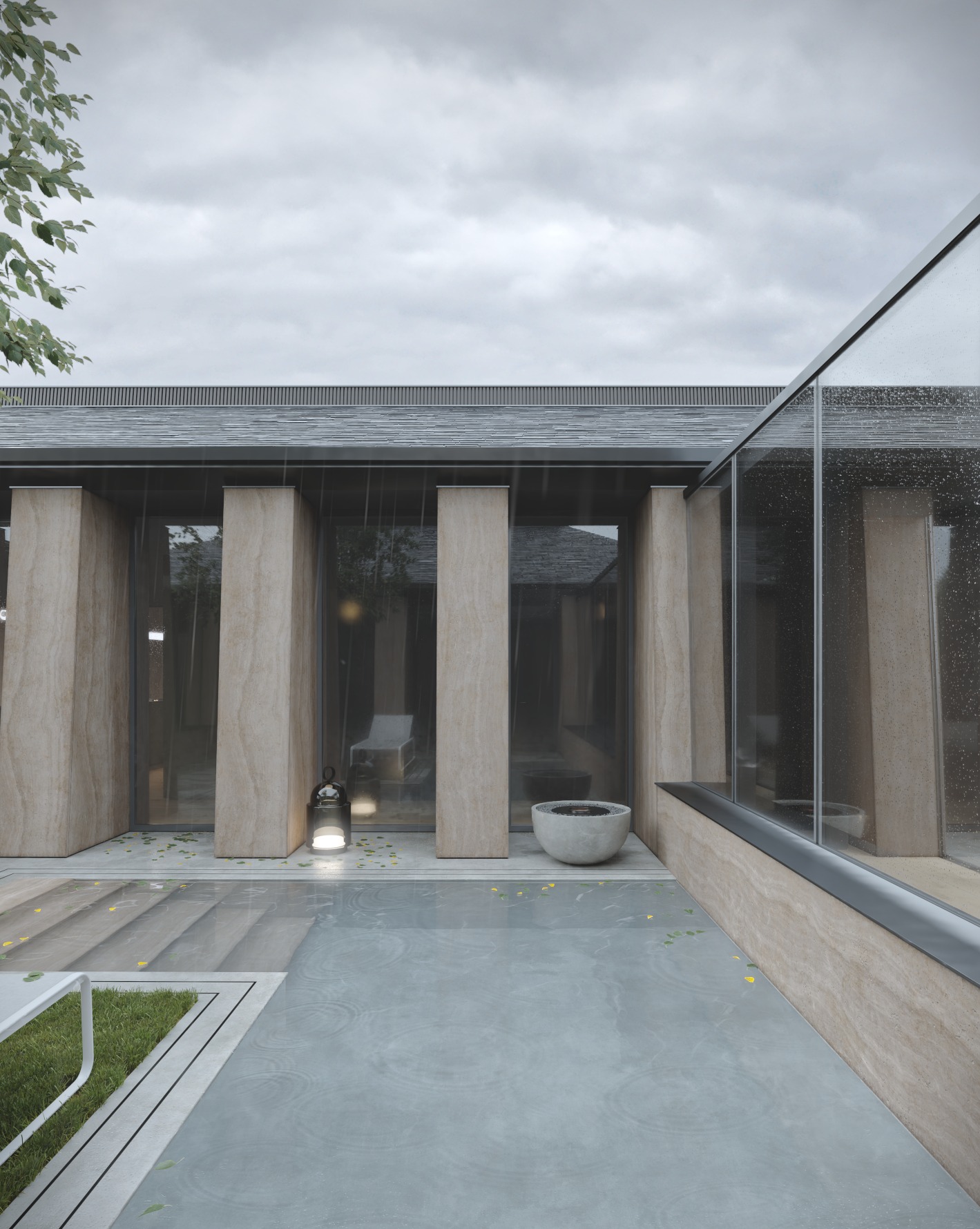 Minimalistyczny budynek z kamiennymi kolumnami i dużymi oknami, otoczony wodą, z widocznymi kroplami deszczu na szkle i liśćmi na podłodze.
