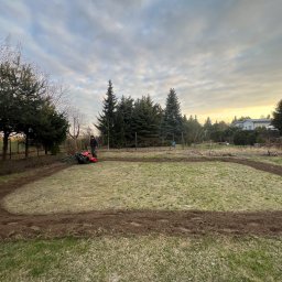 Koszenie trawy Pruszk&oacute;w