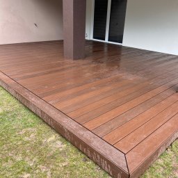 Deska kompozyt, zabudowa boczna z deski , podnosi standard , wysoka jakość . Zawsze dbamy o detale 😉👍🏻