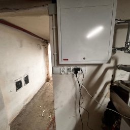 Instalacja natynkowa piwnicy