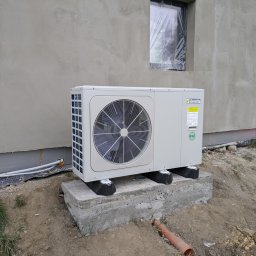 Hydraulik Tomasz Bereza - Montaż pompy ciepła Beretta Hydro Unit M 8 kW w miejscowości Toporowice