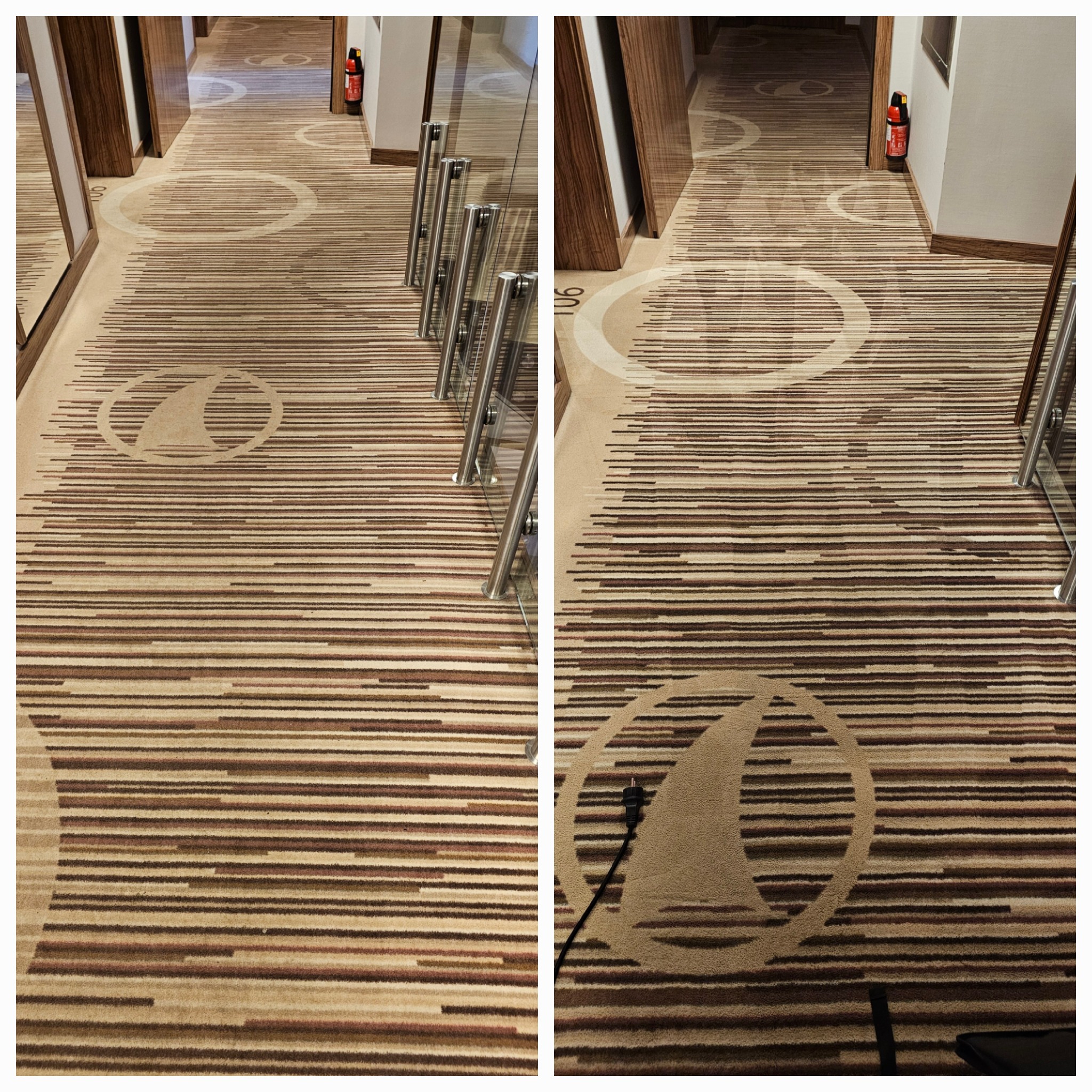 Długi korytarz hotelowy z wzorzystym dywanem w odcieniach brązu i beżu, widoczny fragment przewodu elektrycznego na dywanie sugerujący proces czyszczenia.