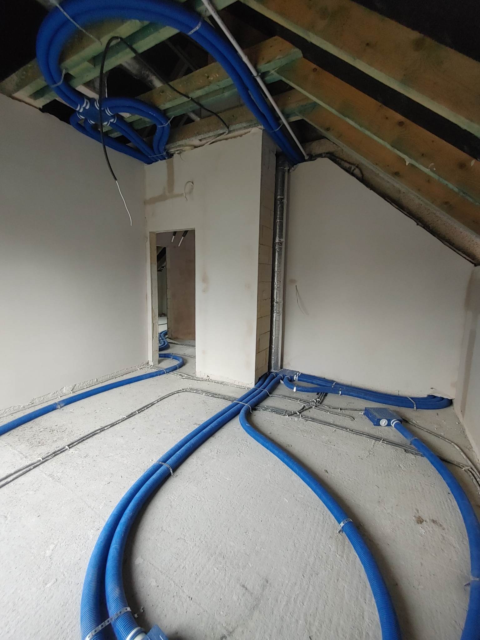 rekuperacja w warstwie styropianu pod wylewką w systemie ground therm