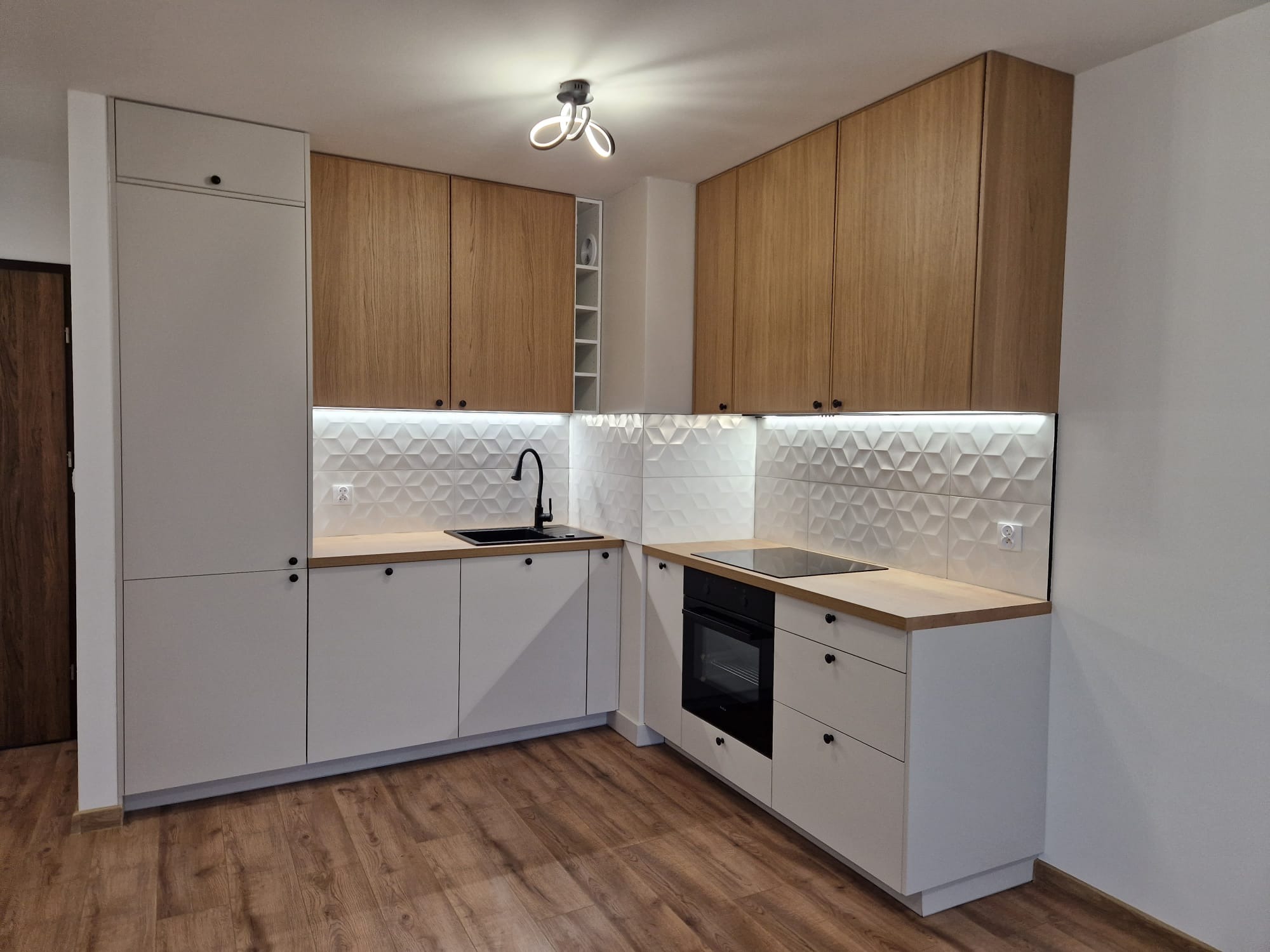 Złożenie oraz montaż kuchni.