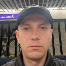 ANDRII MEDVEDIEV - Firma Malująca Dachy Szczecin