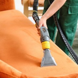 Pranie tapicerki od Vitalia - Pranie Dywanów Warszawa