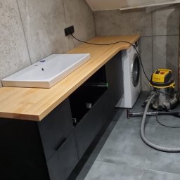 szafka wisząca z szufladami+ plus blat z litego drewna 