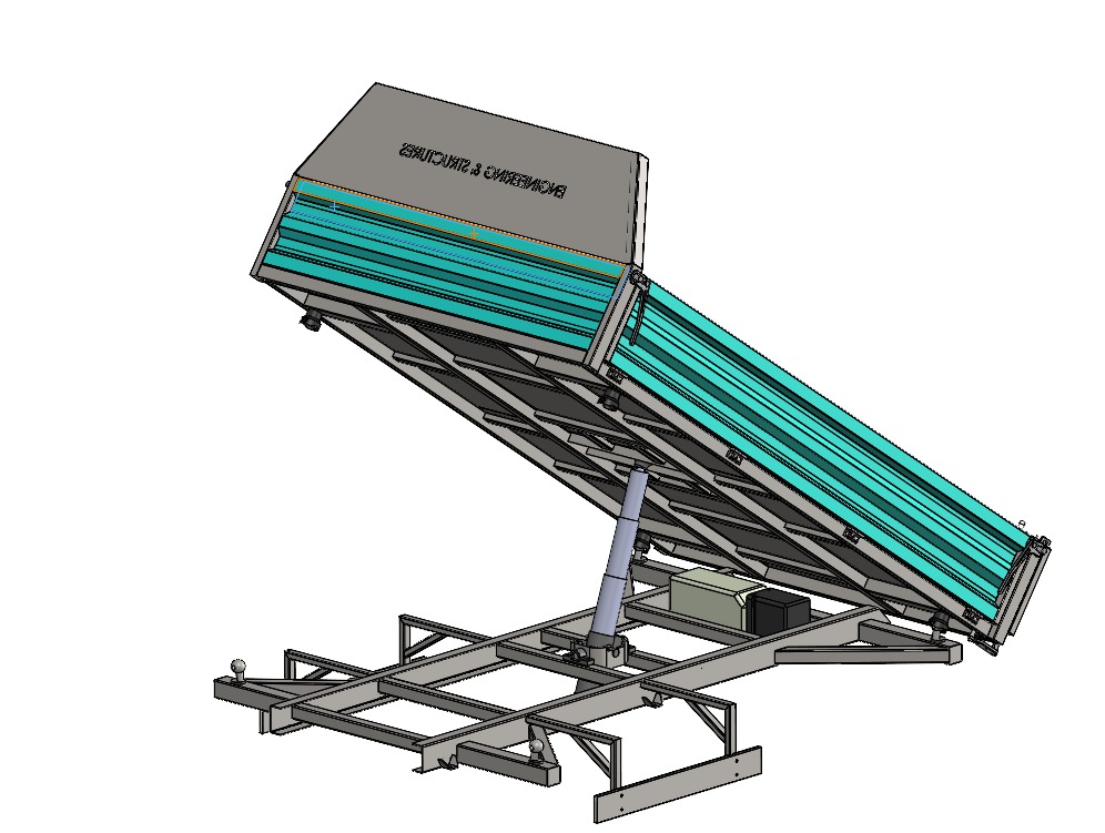 Model 3D podnośnika hydraulicznego platformy transportowej z niebieskimi panelami bocznymi, widok z dołu, z widocznymi elementami konstrukcyjnymi i cylindrem hydraulicznym.