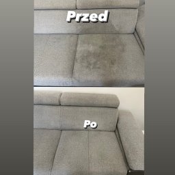 Pranie Tąpiecerki Clean_Service - Szara kanapa modułowa: porównanie stanu przed i po czyszczeniu. Na górze widoczna wyraźna plama na siedzisku, na dole ten sam fragment kanapy po usunięciu zabrudzenia.
