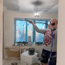 Szpachlowanie, malowanie Agregatem konkurencyjne ceny remontów!!!