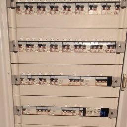 Electrical Solutions Marcin Ryś Instalacje Elektryczne - Korzystna Instalacja Domofonu w Domu Jednorodzinnym Zgierz