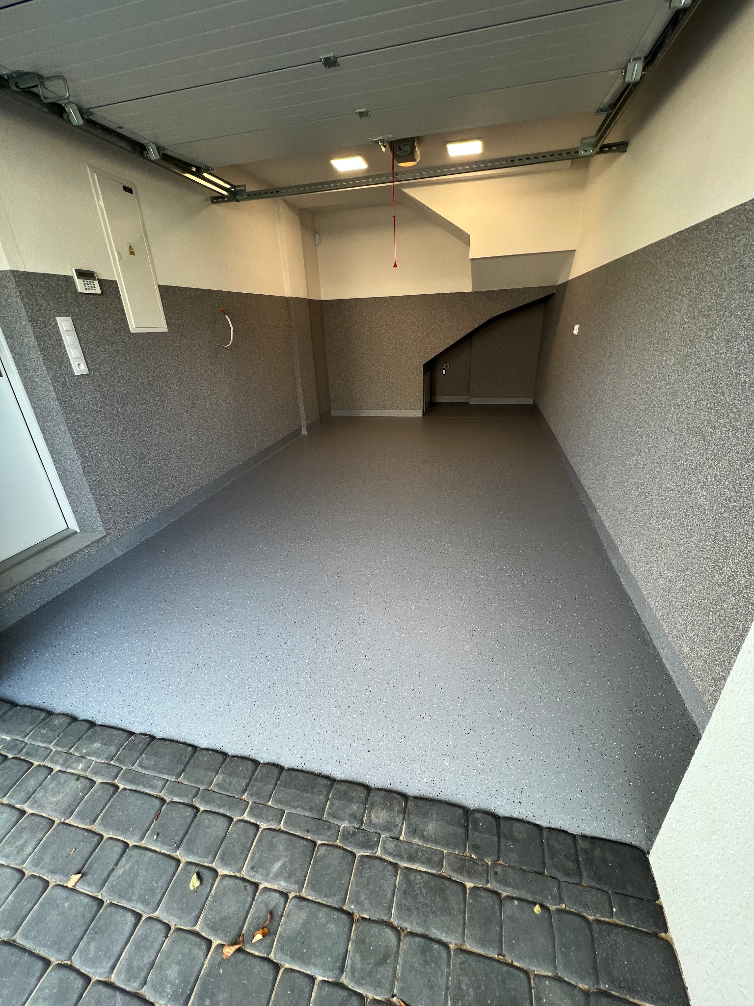 Garaże z posadzką żywiczną