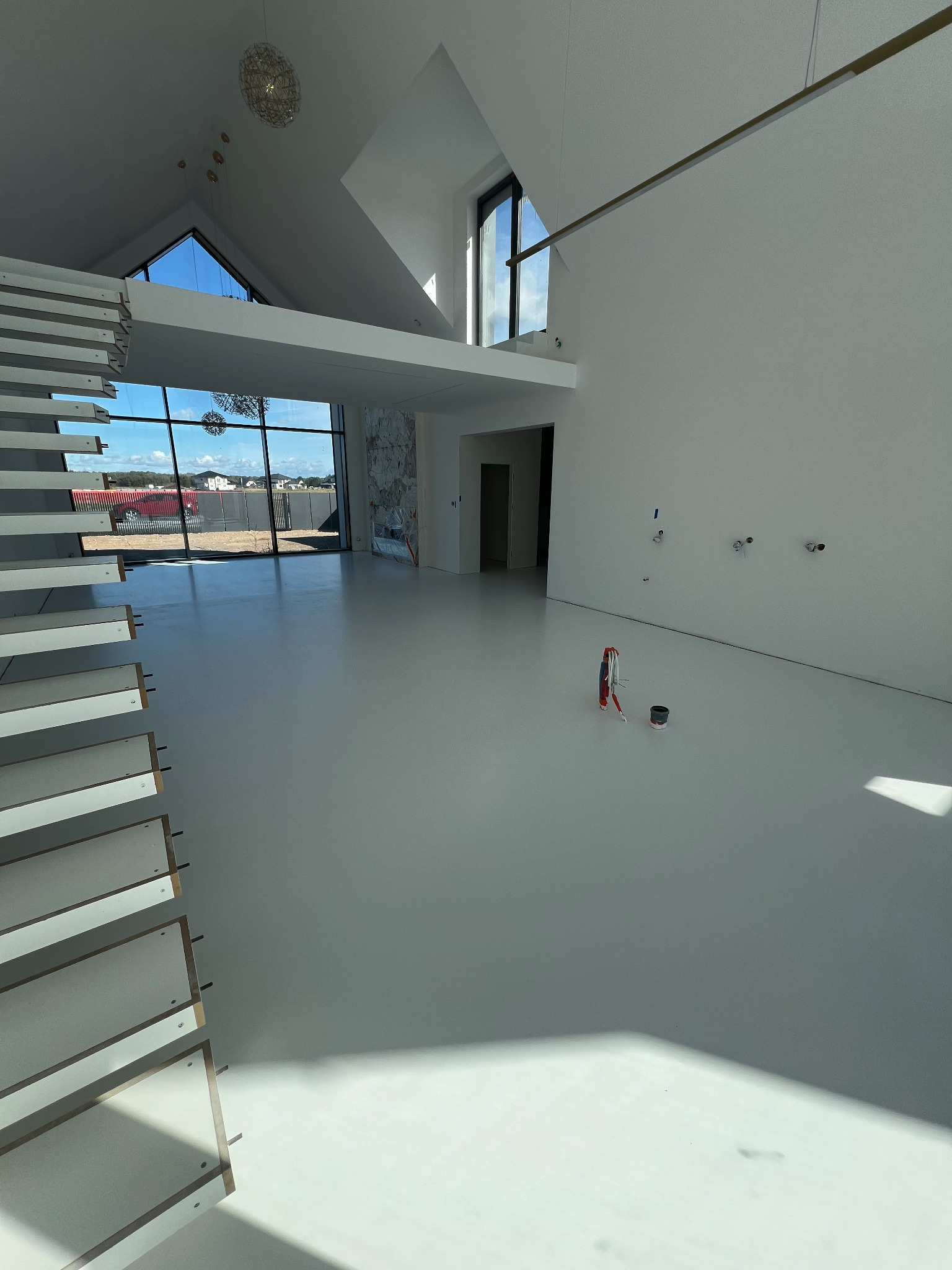 Salon w żywicy RAL 9003