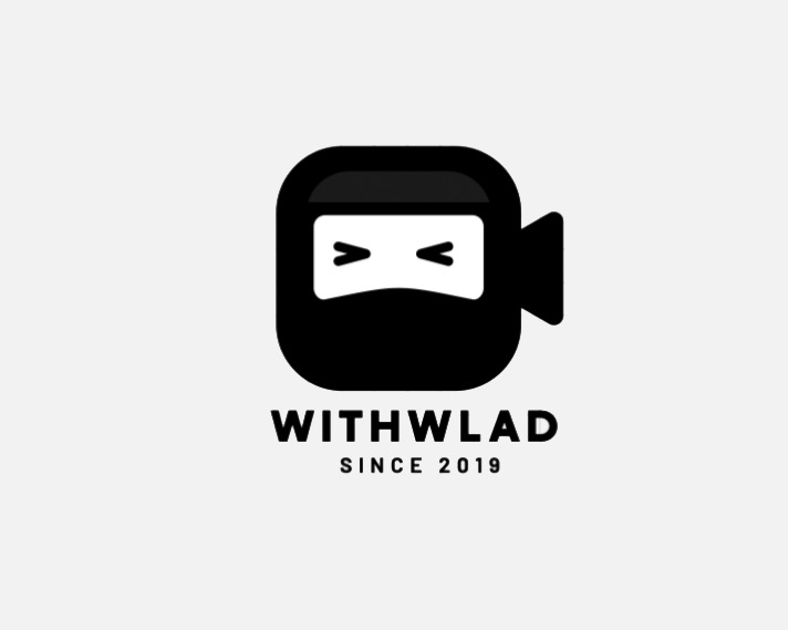 Minimalistyczne logo firmy WITHWLAD, przedstawiające stylizowaną kamerę w kształcie zaokrąglonego kwadratu z elementami przypominającymi maskę ninja, z napisem 'SINCE 2019' poniżej.