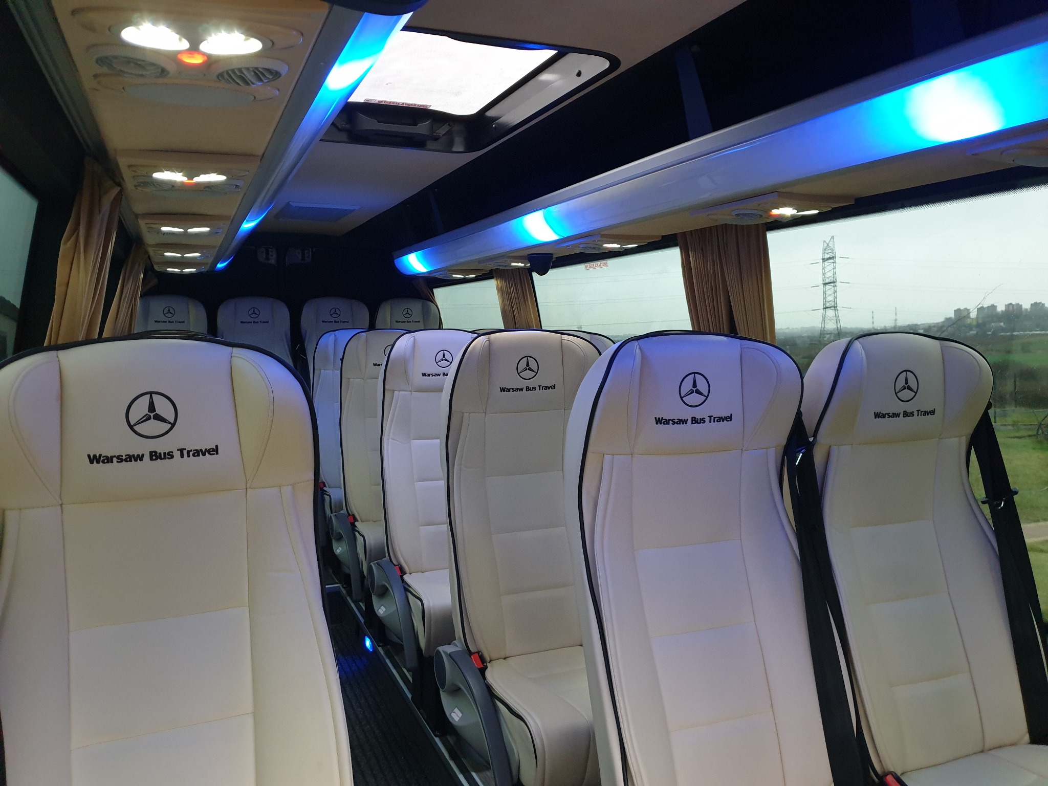 Przewozy osób pracownicze szkolne busami i autokarami