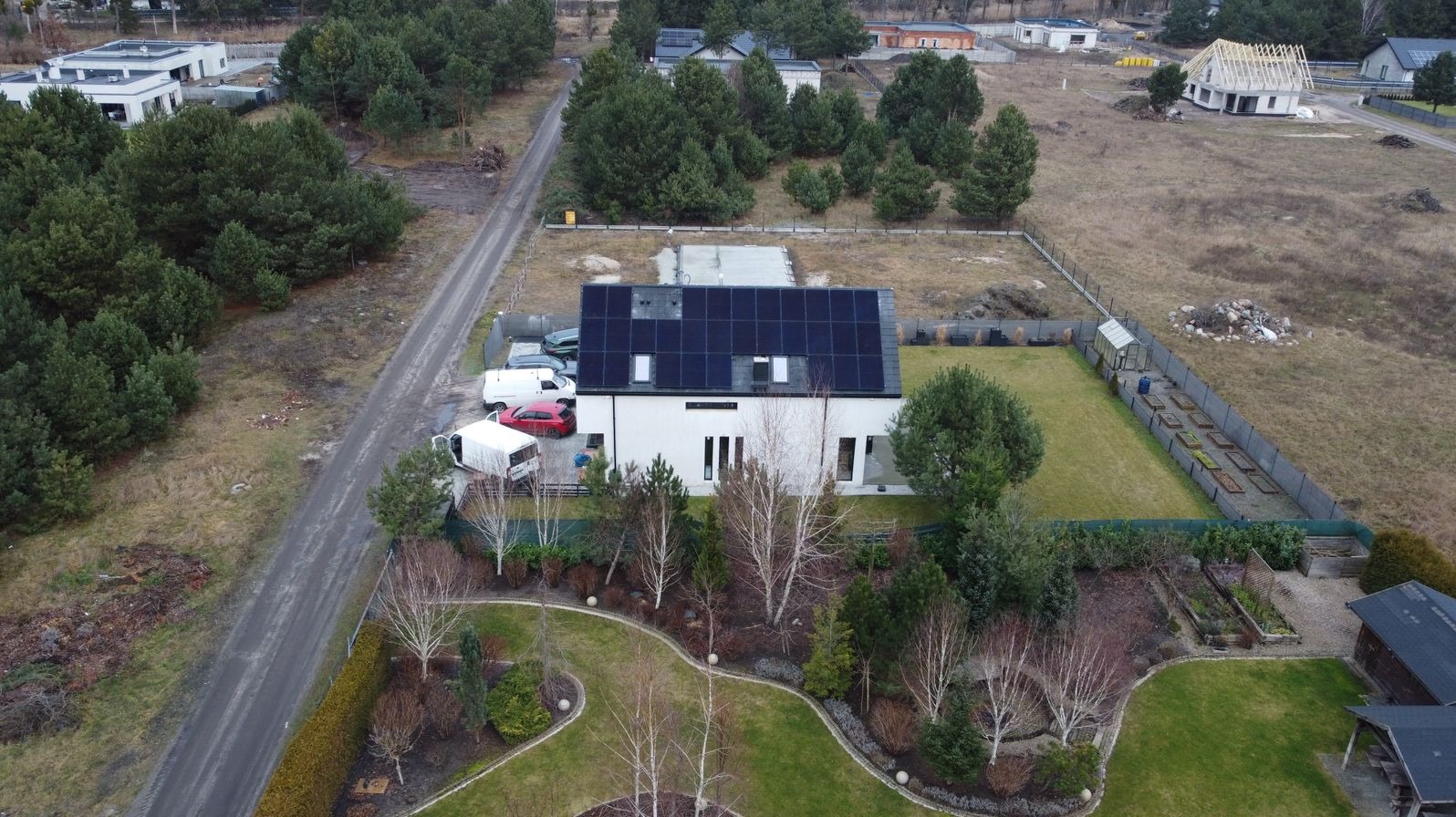 Instlacja na dachu 12,9kWp