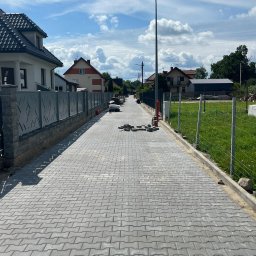 Układanie kostki brukowej Reda 3