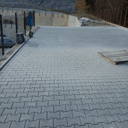 Blue Hare Szymon Zając - Mini Koparki Nowy Sącz