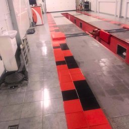 Umyta stacja diagnostyczna.