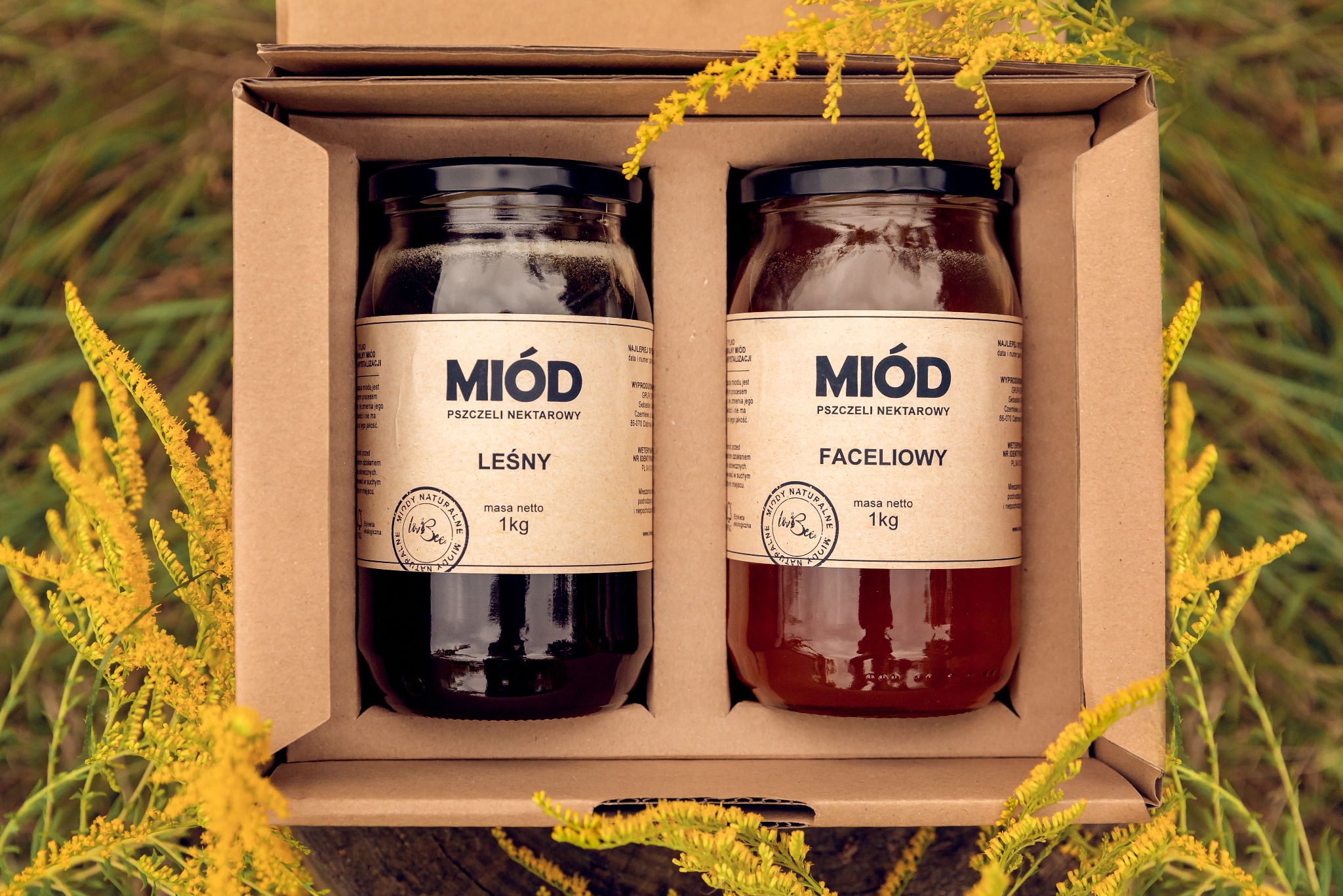 Zestaw dwóch dużych, polskich miodów od Lovbee. Miód Leśny i Miód Faceliowy