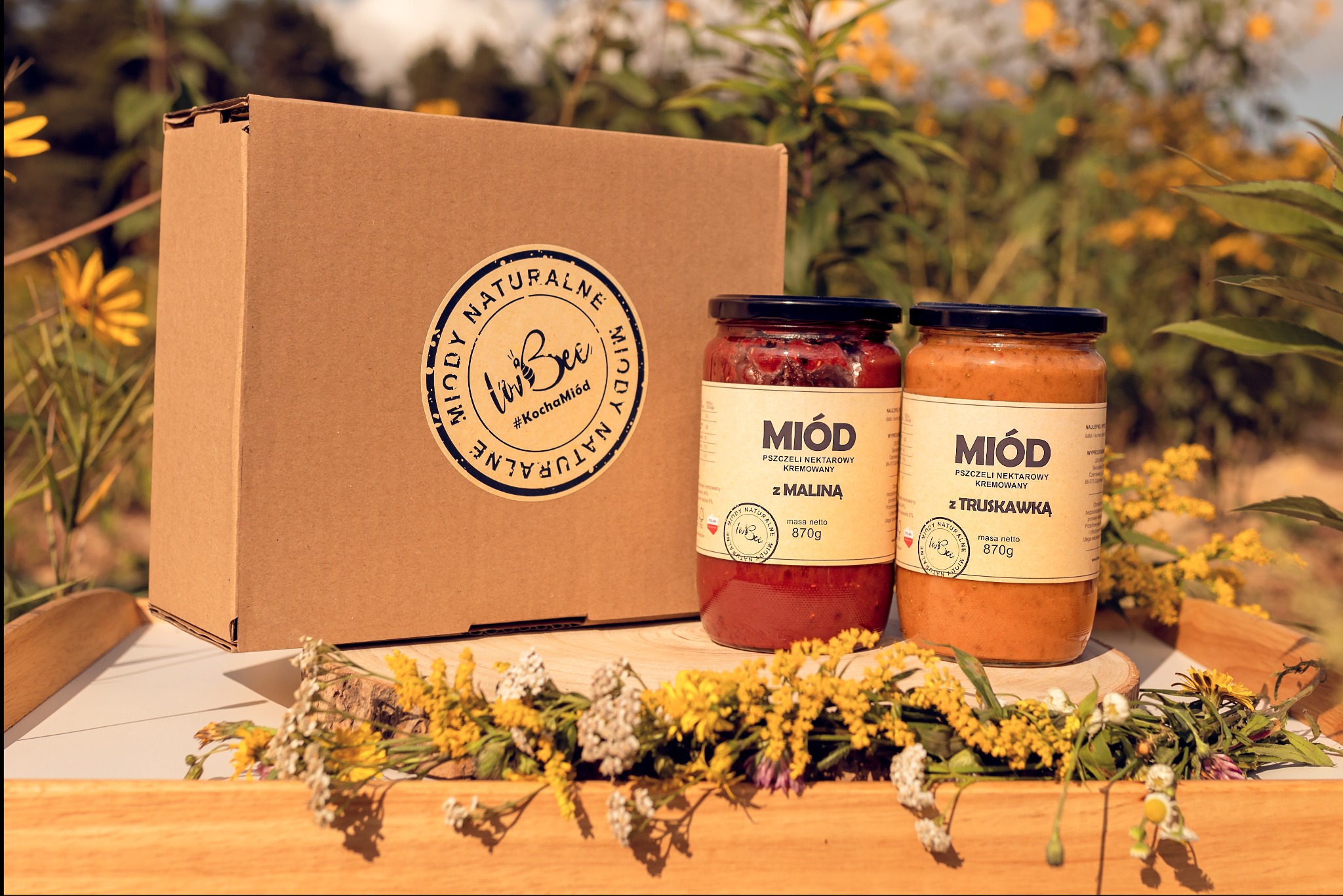 Popularny zestaw prezentowy, dużych, polskich miodów z owocami od Lovbee