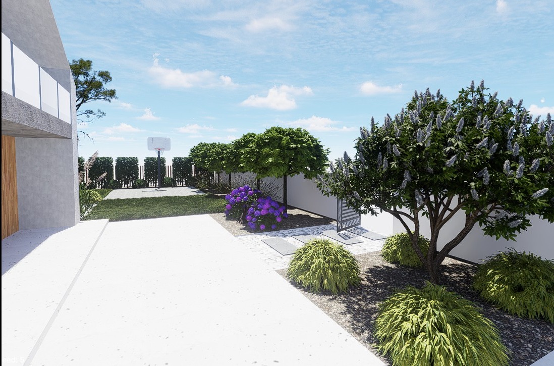 Wizualizacja ogrodu z nowoczesnym domem, niskimi krzewami, kwitnącymi fioletowymi hortensjami i drzewem z białymi kwiatami, w tle boisko do koszykówki.