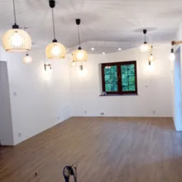 Szpachlowanie malowanie układanie paneli winylowych wraz z nową elektrykom