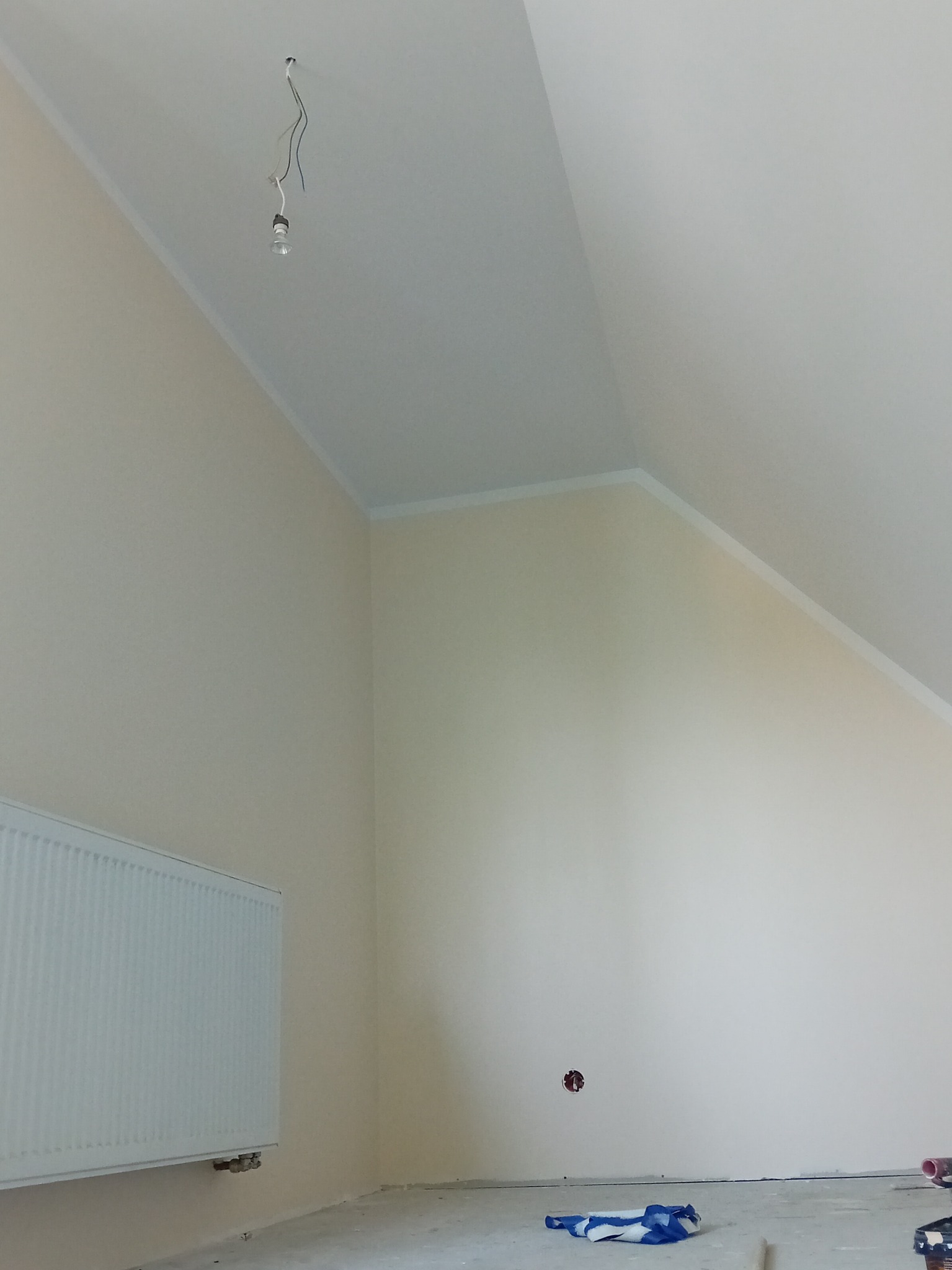 Szpachlowanie wraz z malowaniem