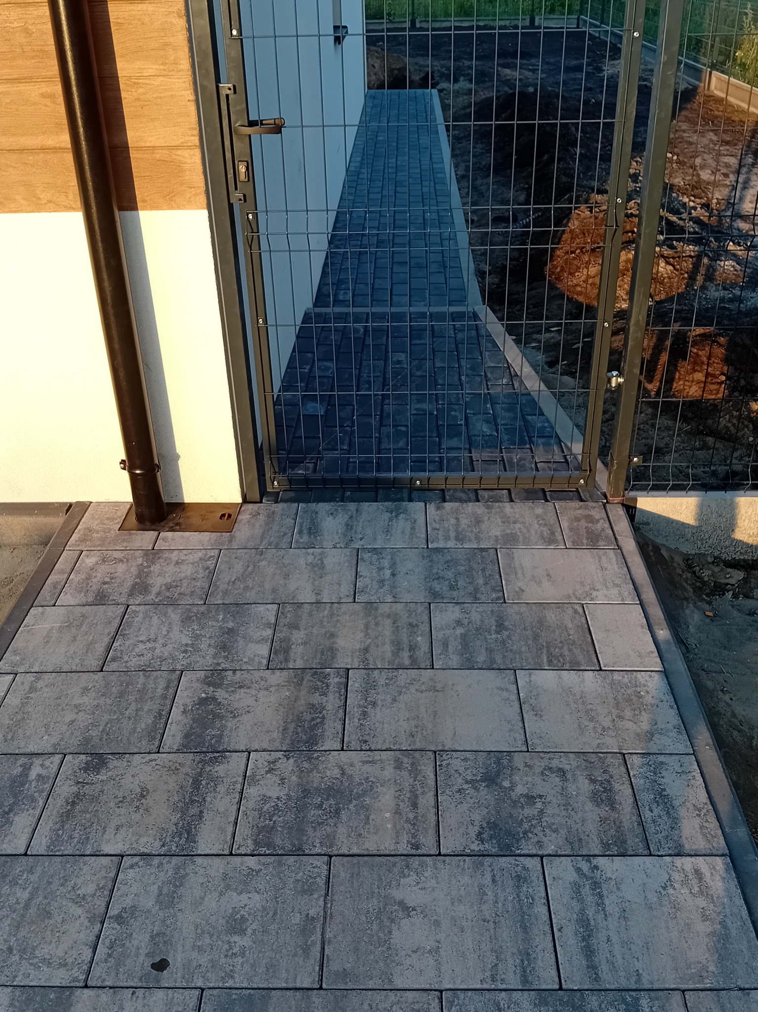 Układanie kostki brukowej